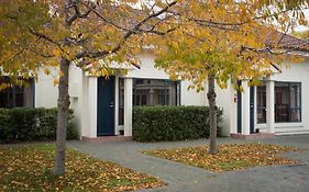 Aubyn Court Spa Motel